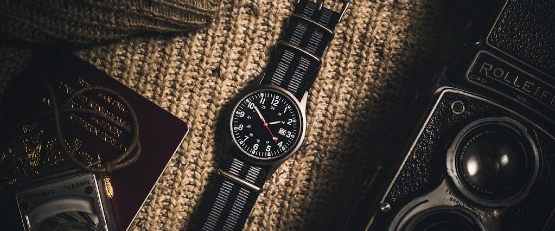 Jak dobrać zegarek do garnituru - przewodnik po eleganckiej stylizacji